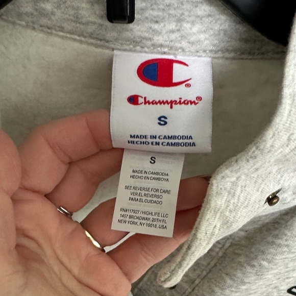 Champion Heather Gray Button-Up Sweatshirt - Picture 2 of 3
